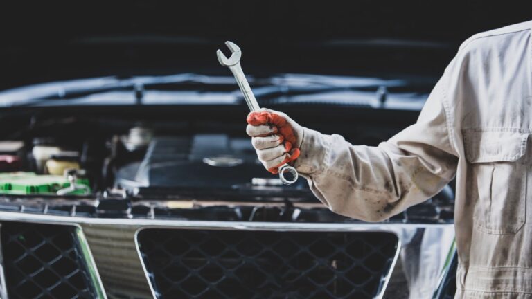 E-2 Visa for Colombian Auto Sales Owner